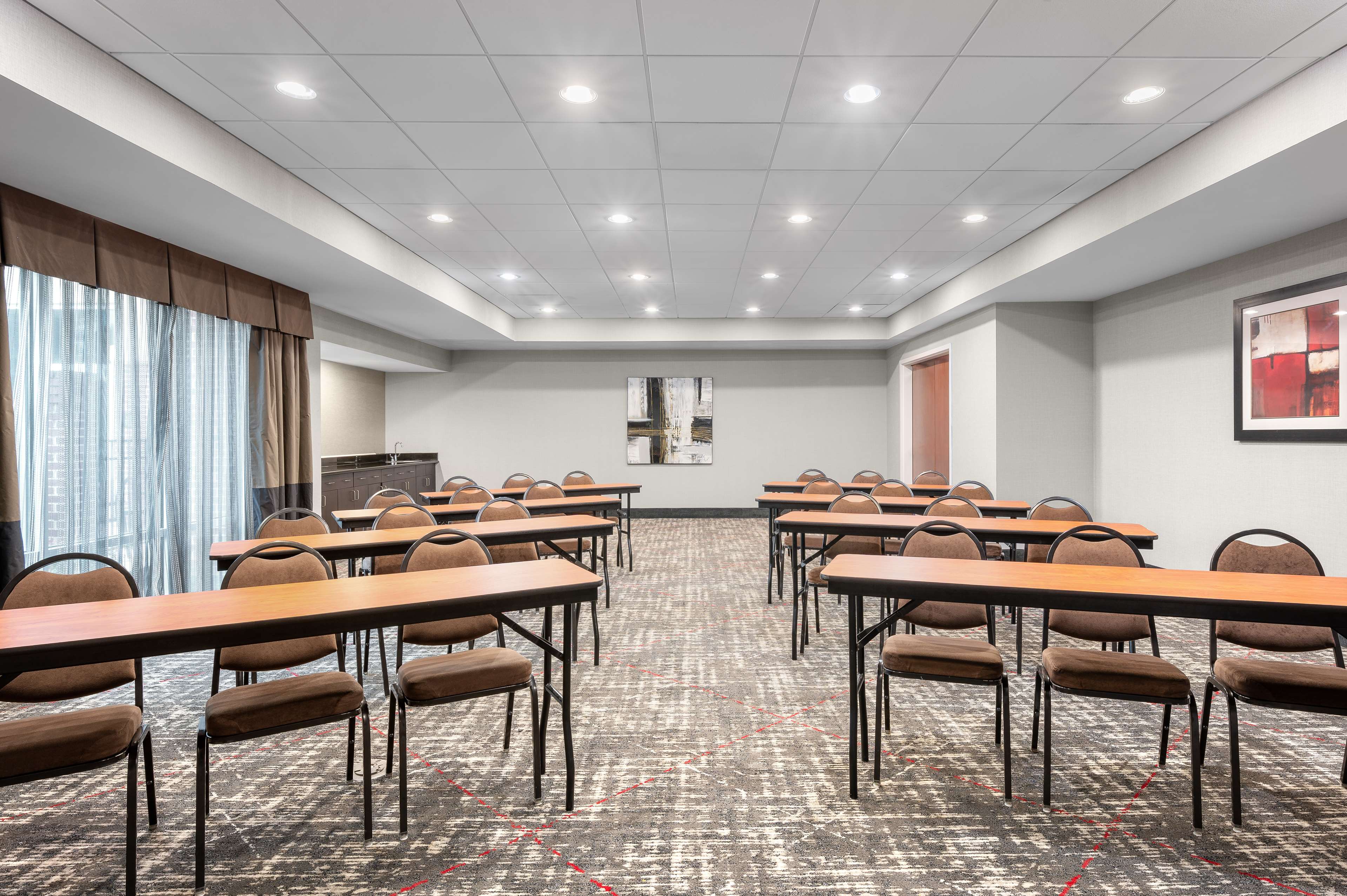 Hampton Inn Atlanta McDonough - photo 15