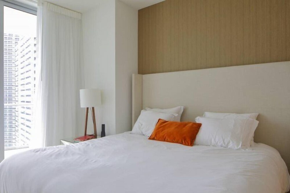 Best Ocean & Bay Views 2 Bed 2 Bath @ Hyde Resort - photo 7