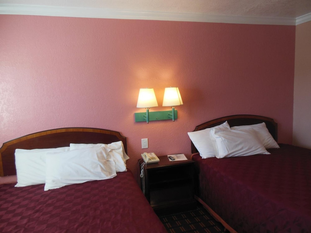 Sealamp Inn - photo 32