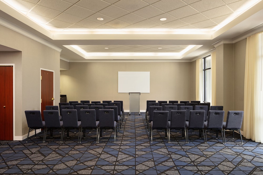 Courtyard by Marriott Louisville Airport - photo 34