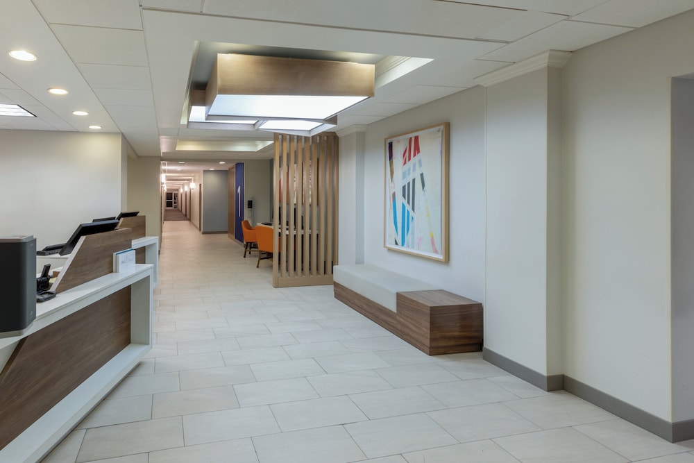 Holiday Inn Express & Suites Vicksburg by IHG - photo 76