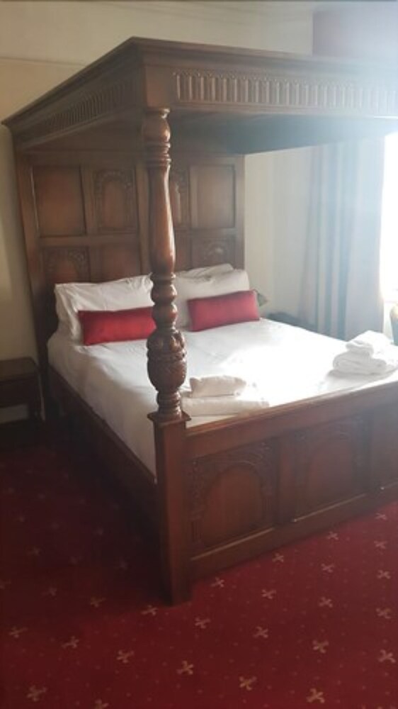 Castle Hotel — Neath — photo 4