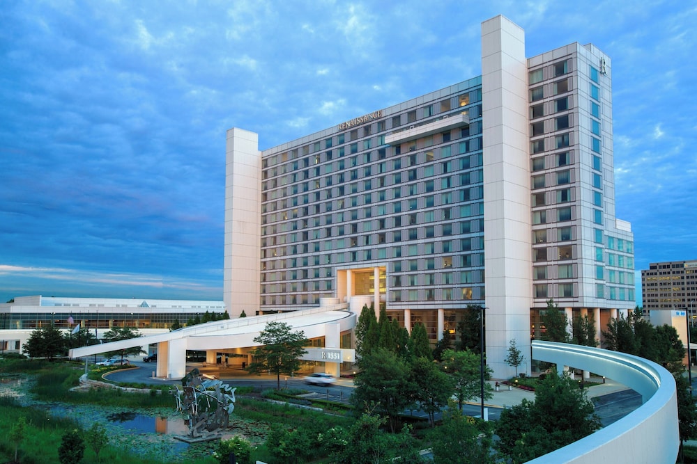 Renaissance Schaumburg Convention Center Hotel - carbon neutral hotel in United States
