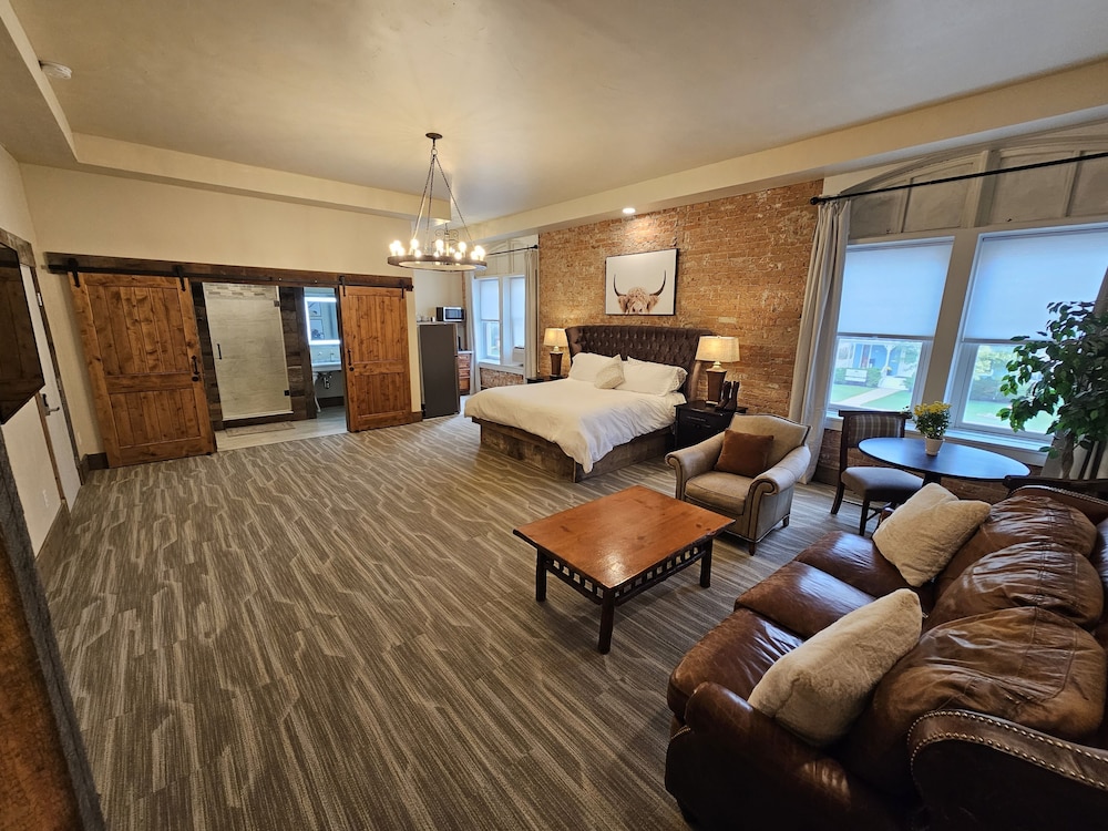 Eaglescape Suites and Event Center — hotel in Miles City