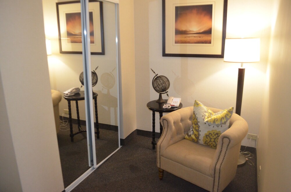Chapel Hill University Inn - photo 13