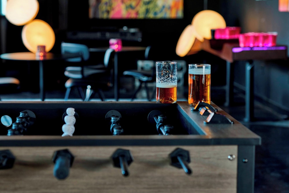 MOXY Minneapolis Uptown - photo 2