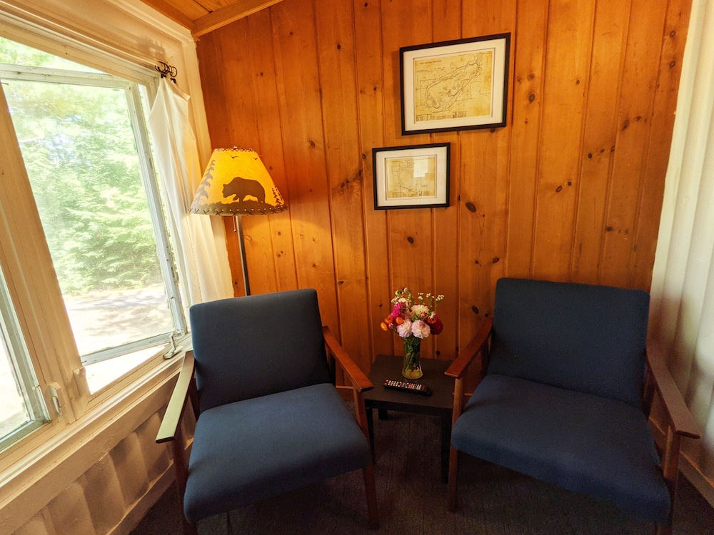 Coadys' Point of View Lake Resort - photo 242