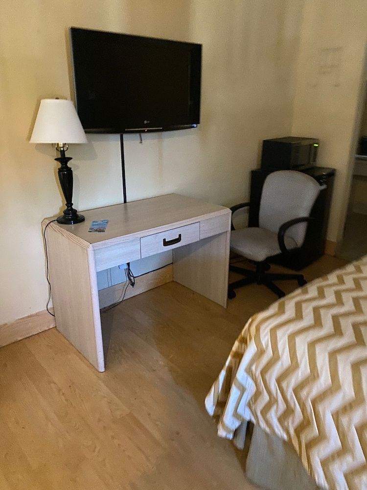Rodeway Inn Tacoma - photo 8