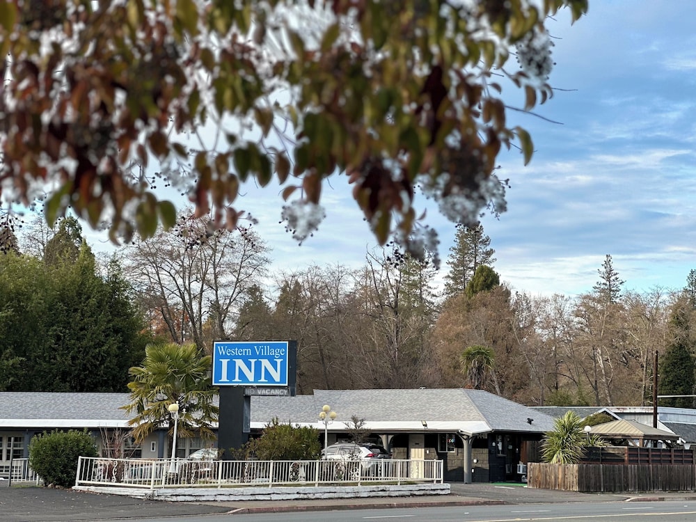 Western Village Inn - photo 2