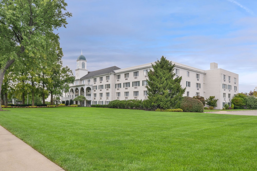 Madison Hotel - photo 62