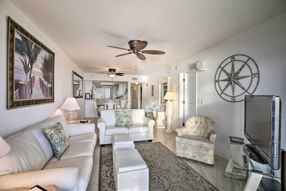 Luxe Beachfront Family Condo w Resort Amenities - photo 2