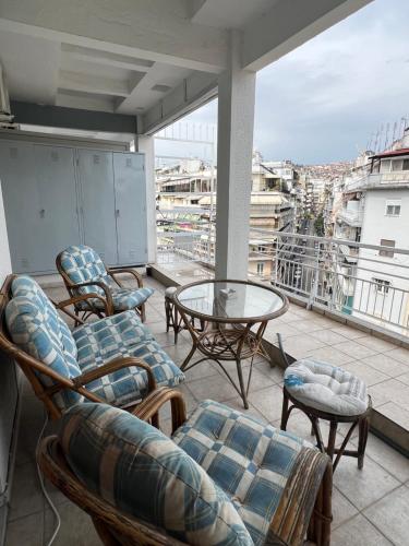 AV Luxury Accommodations 4 Penthouse — 4-Star Luxury Hotel in Thessaloniki, Greece