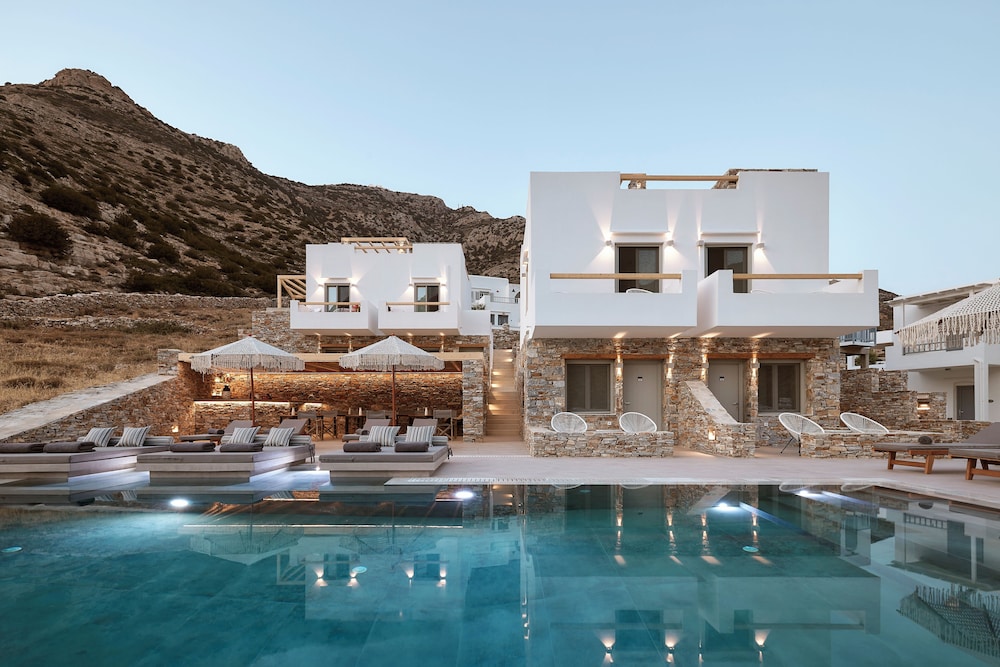 Arcos Suites Sifnos in Kamarai, Greece