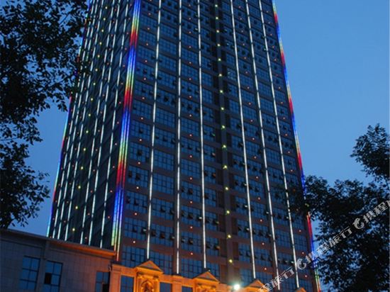 Baina Ruiding Fshion Hotel in Yichuan Chengguanzhen, People's Republic of China