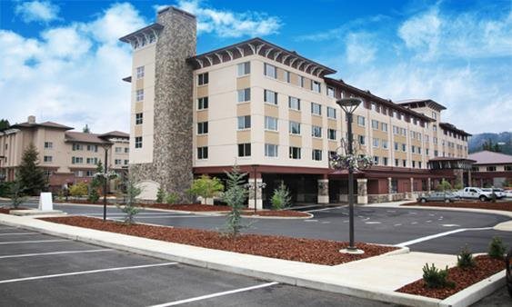 Seven Feathers Casino Resort — Canyonville