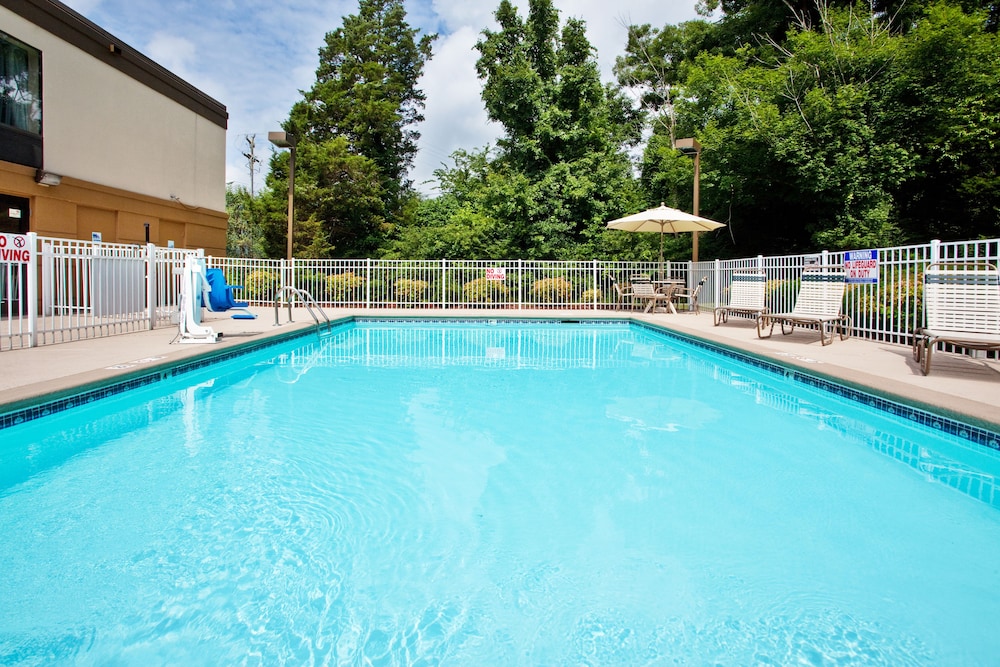 Holiday Inn Express & Suites Kimball by IHG - photo 8