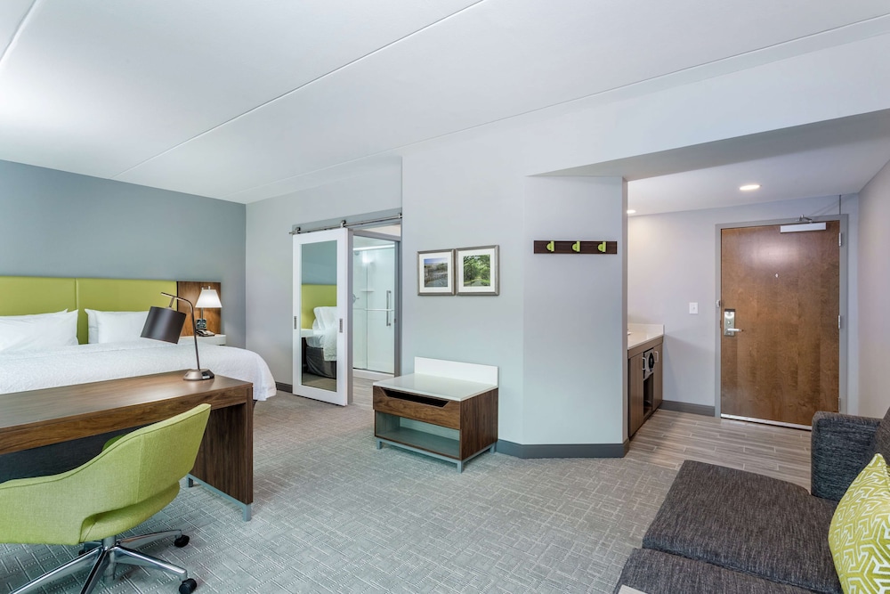 Hampton Inn & Suites Saraland Mobile - photo 11