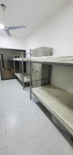 Room Finder in Unknown City, United Arab Emirates