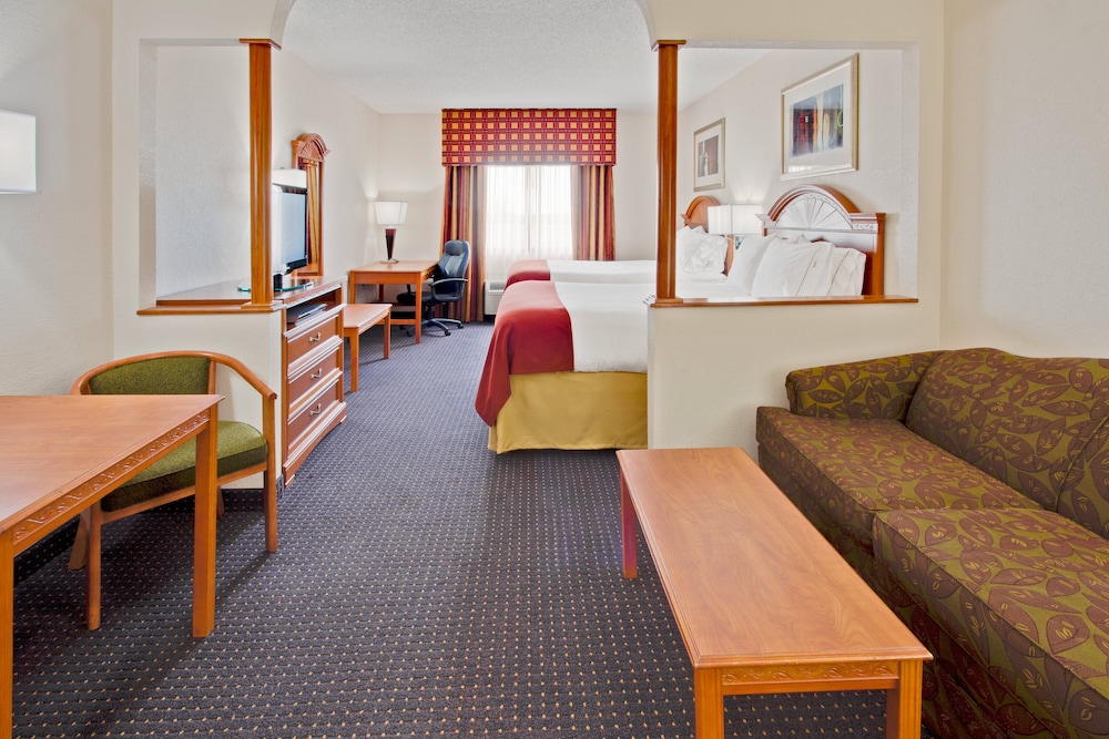 Holiday Inn Express & Suites Ft. Lauderdale Airport West by IHG - photo 3