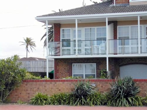 Beach Front with Amazing Ocean Views — Victor Harbor — photo 3