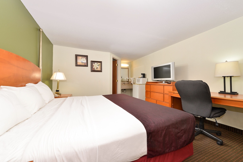 Eagle Inn Charleston - photo 10