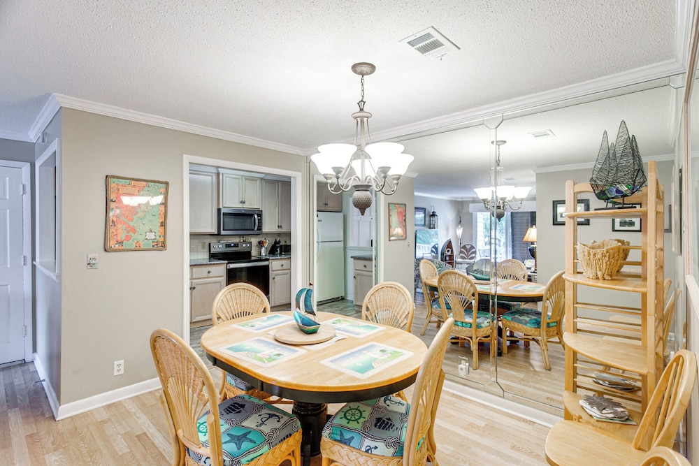Resort style Condo in St Simons 1 Mi to Pier - photo 6