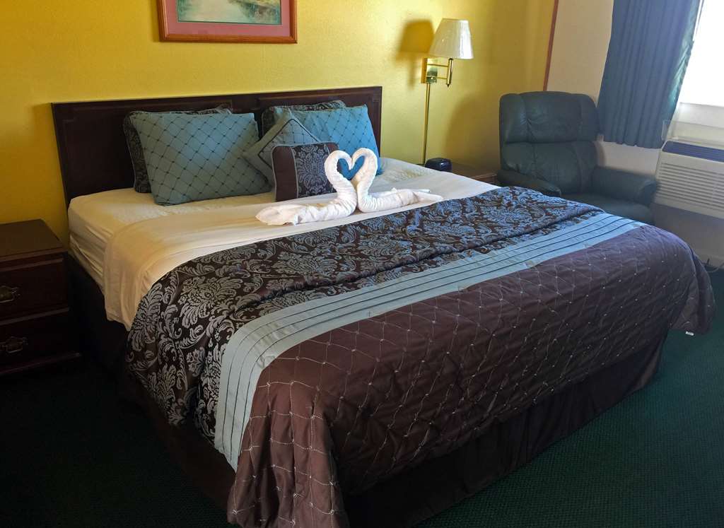 Americas Best Value Inn & Suites Macon at Sunset Dr - photo 11