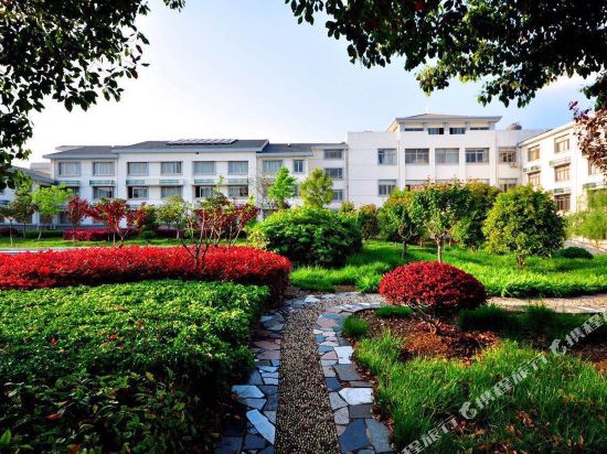 Mingyue Garden Hotel in Liyang, People's Republic of China