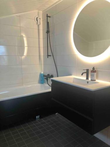 Mountainside Lodge Breivikeidet — 4-Star Luxury Hotel in Tromso, Norway