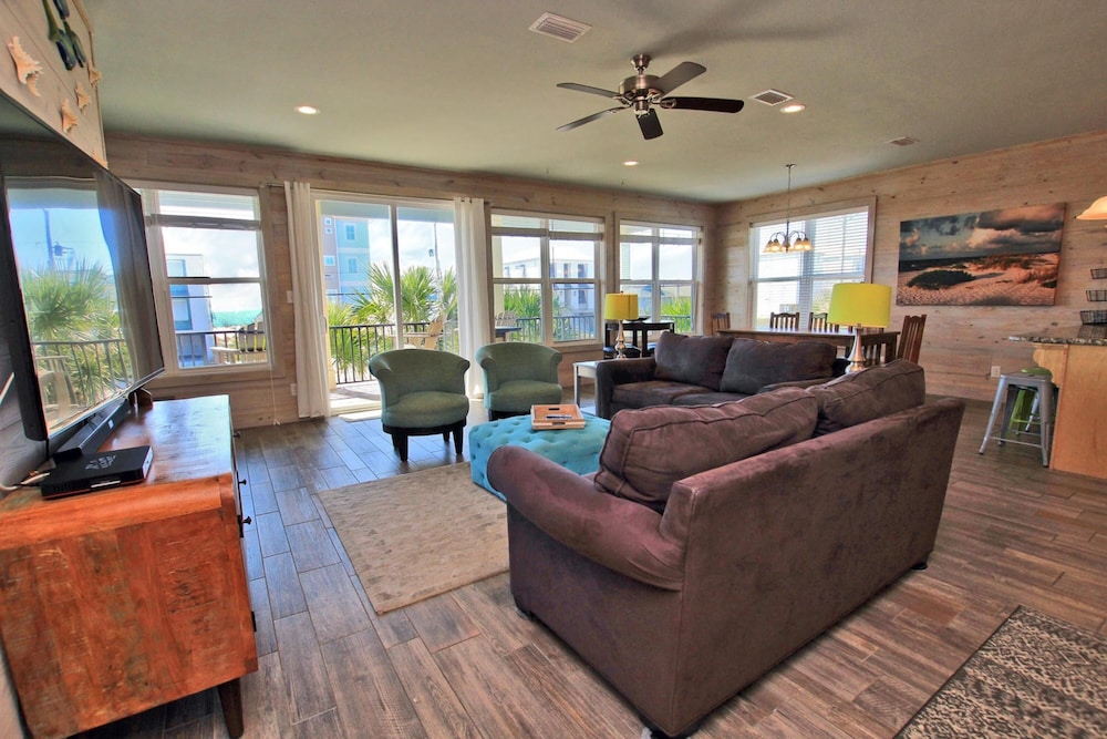 Serendipity Sands in Gulf Shores, United States