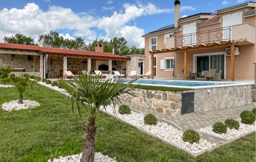 Awesome Home In Ruzic With Jacuzzi — 4-Star Luxury Hotel in Ruzic, Croatia