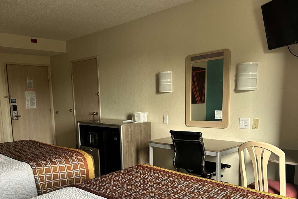 Howard Johnson by Wyndham Clarksville Tennessee - photo 9