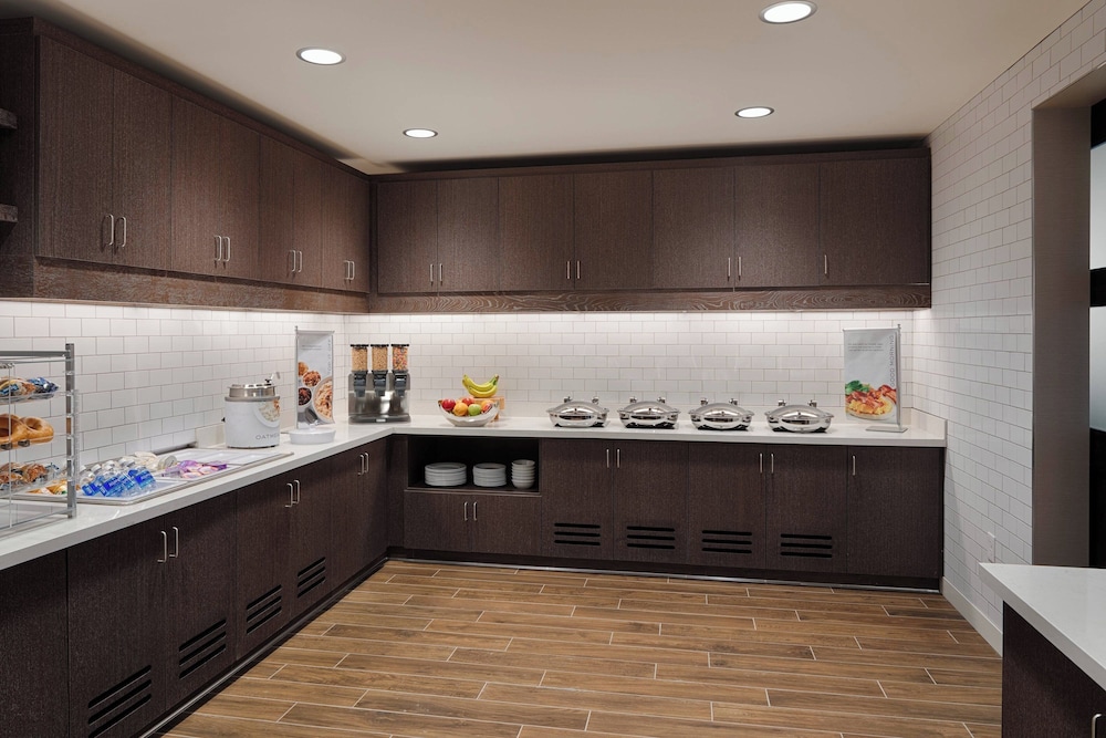Residence Inn by Marriott Columbus Airport - photo 32
