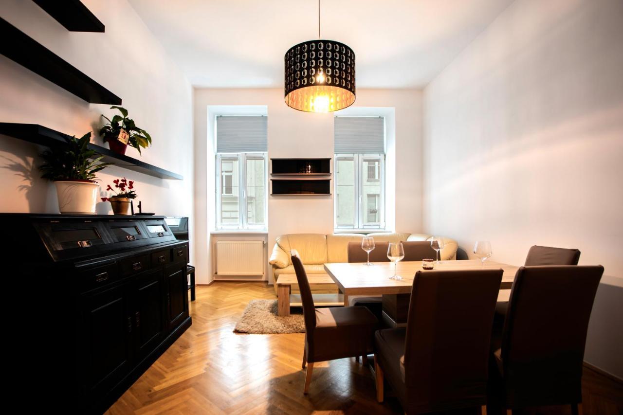 3 Bedroom Apartment in Central Vienna — 4-Star Luxury Hotel in Vienna, Austria