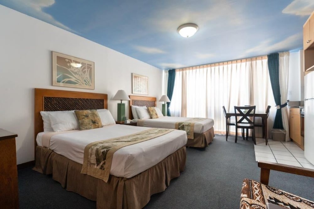 Holiday Surf Hotel - photo 8