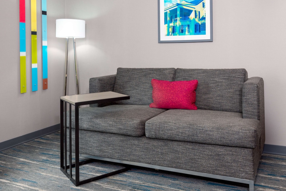 Hampton Inn & Suites Hartford Farmington - photo 18