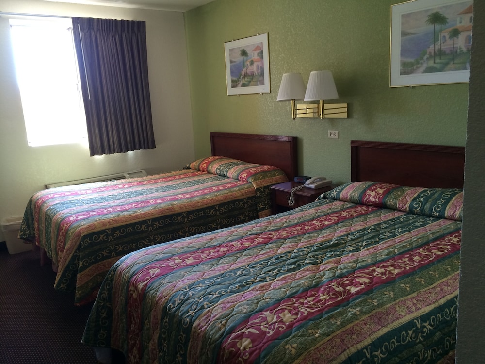 Farmington Inn - photo 8