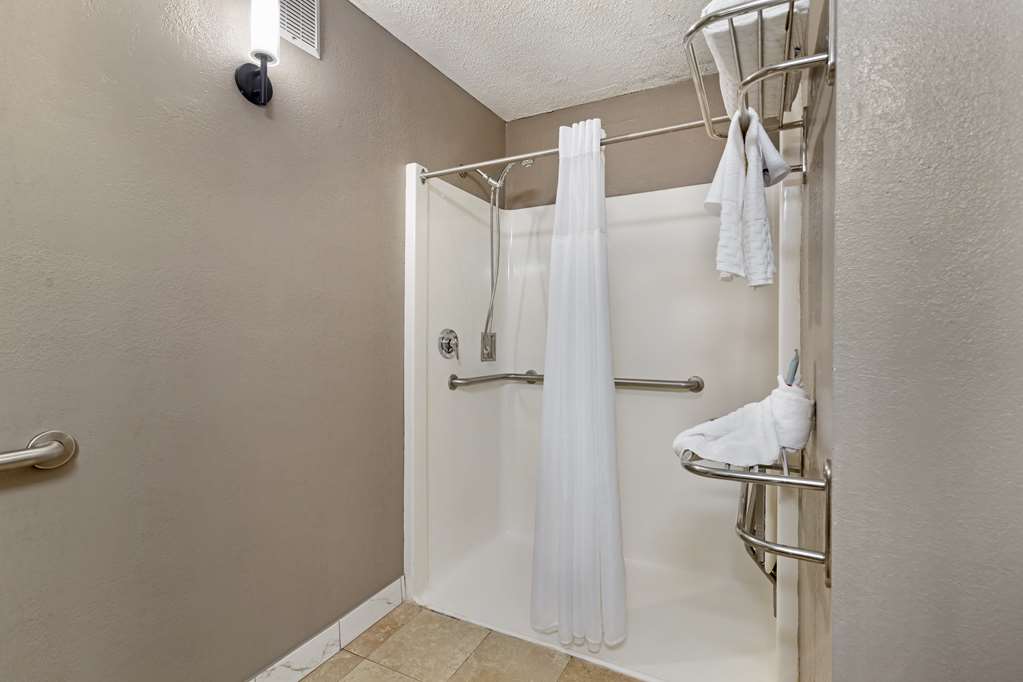 Best Western Savannah Historic District - photo 27