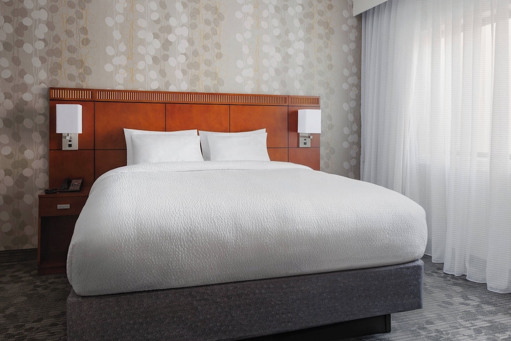 Courtyard by Marriott Philadelphia Devon Villanova - photo 11