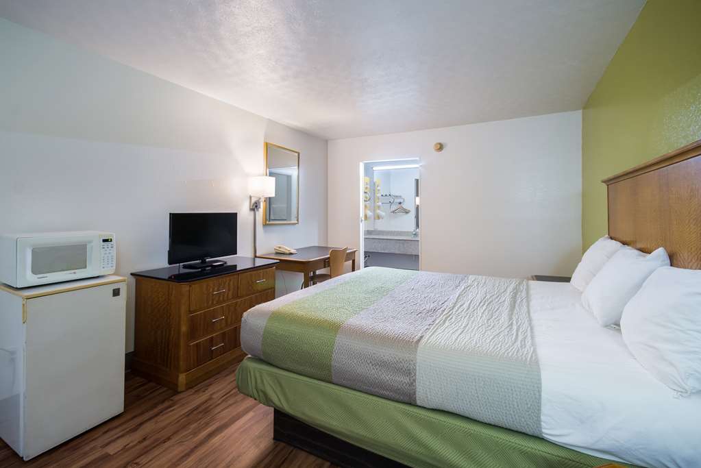 Motel 6 Parkersburg WV - photo 7