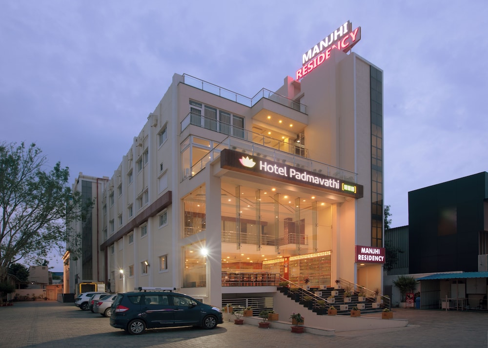 Manjhi Residency in Tiruchirappalli, India