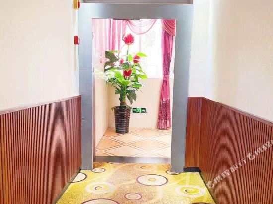 Huijin Business Hotel — hotel near Luzhou Yunlong Airport