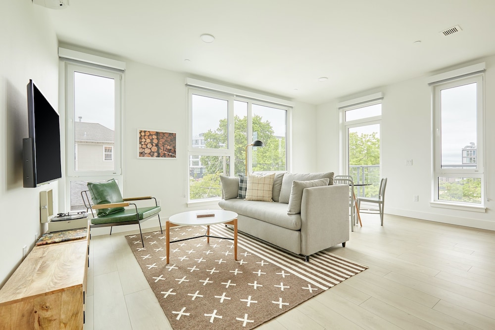 Solis - carbon neutral hotel in Seattle