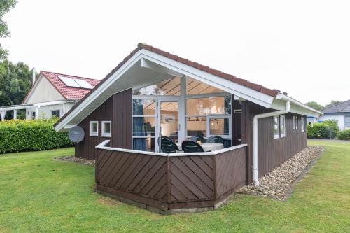 Ferienhaus Deichoase Schwalbenstieg 11 in Dorum, Germany