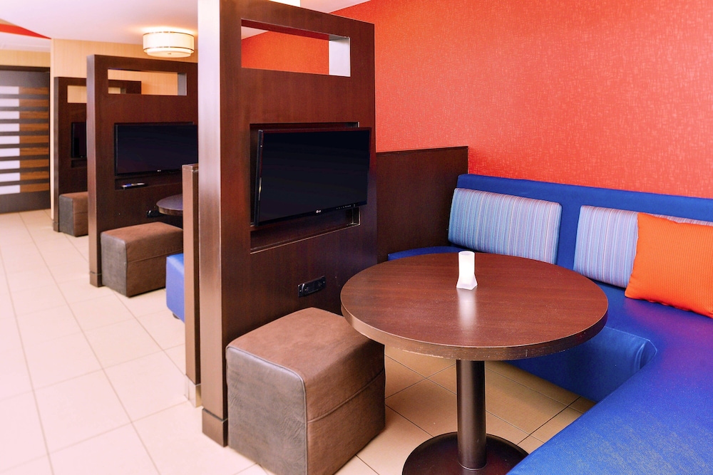 Courtyard by Marriott Denver Cherry Creek - photo 36