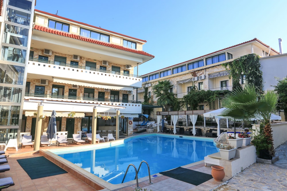 Philoxenia Hotel — hotel in Pefkochori