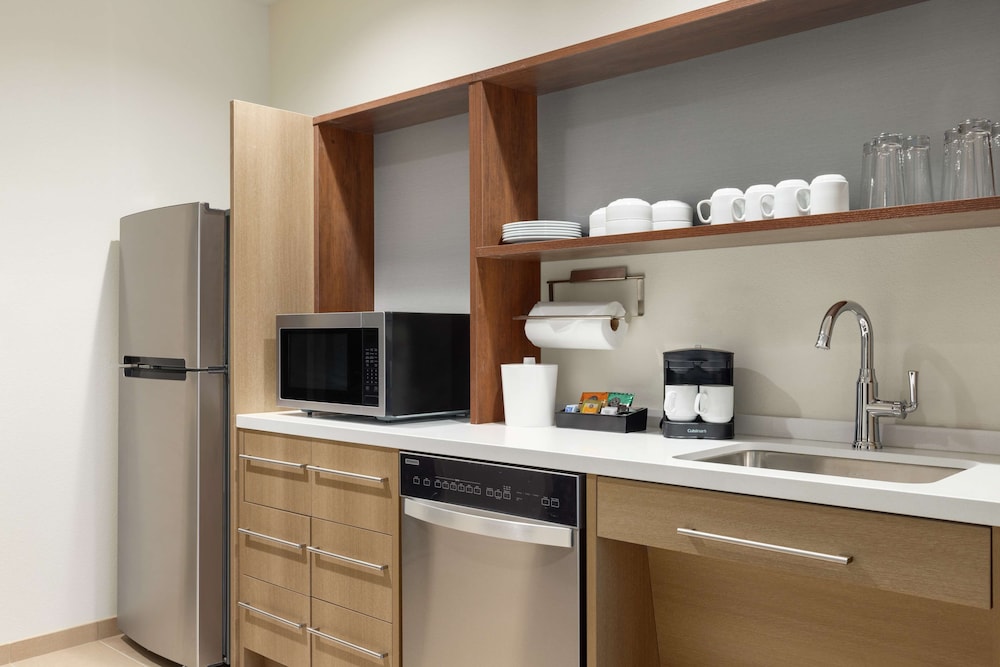 Home2 Suites by Hilton Greece Rochester - photo 24