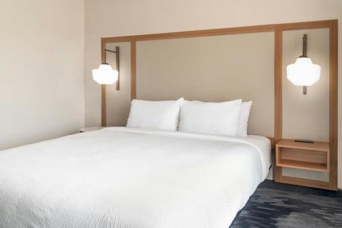 Fairfield by Marriott Inn & Suites Kansas City at The Legends - photo 17
