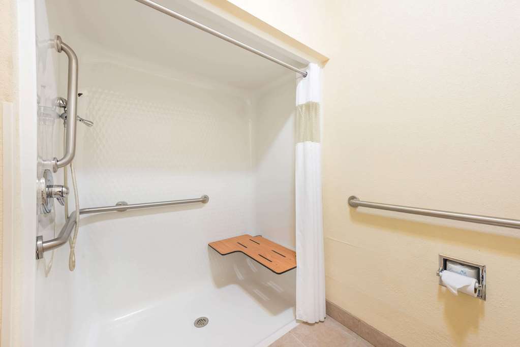 Super 8 by Wyndham St Robert Ft Leonard Wood Area - photo 12