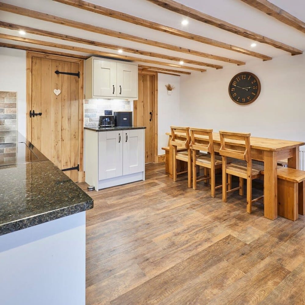 Host Stay Badger Cottage
